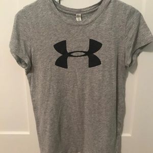 Under Armour top